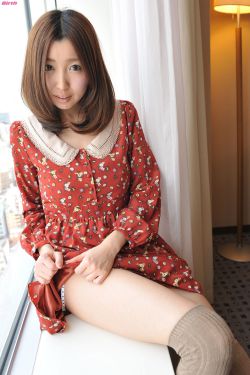 游泳馆里的两个教练孟月月